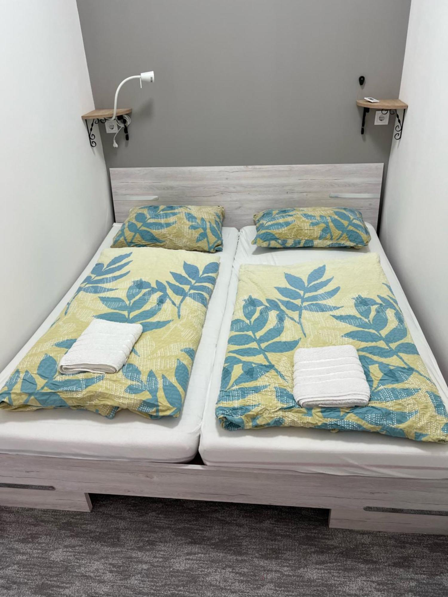 Centr00M Apartman Dunafoldvar Extérieur photo